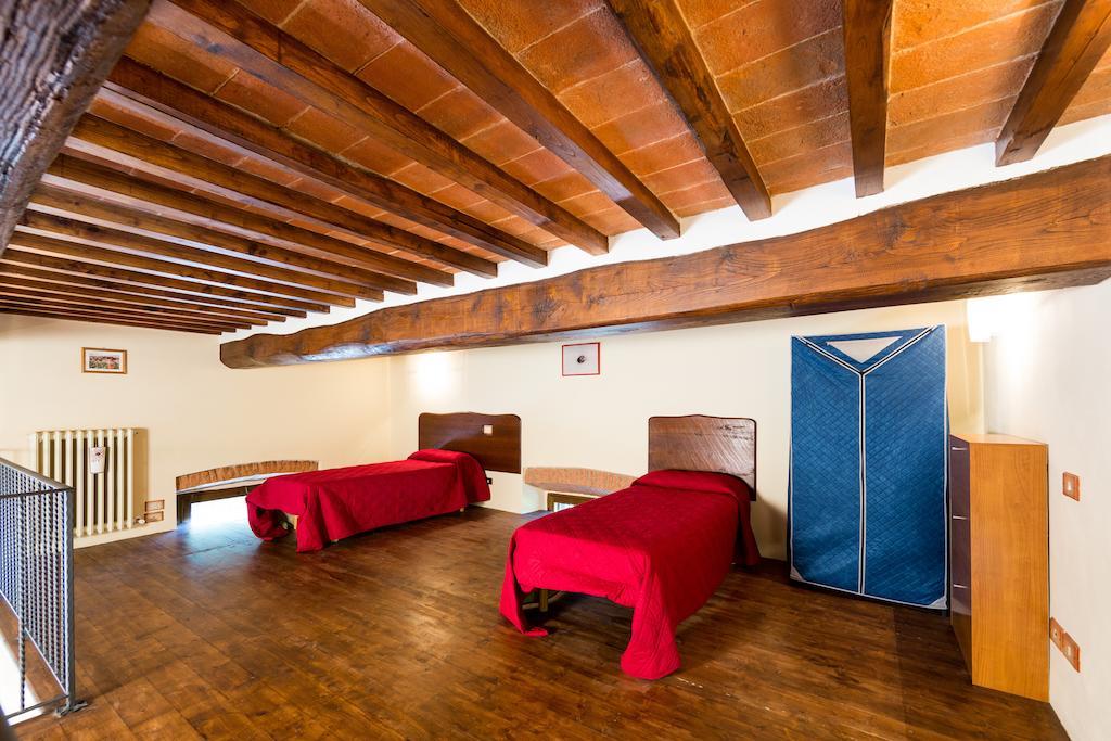 Casale Vacanze Il Granaio Cortona Kamer foto